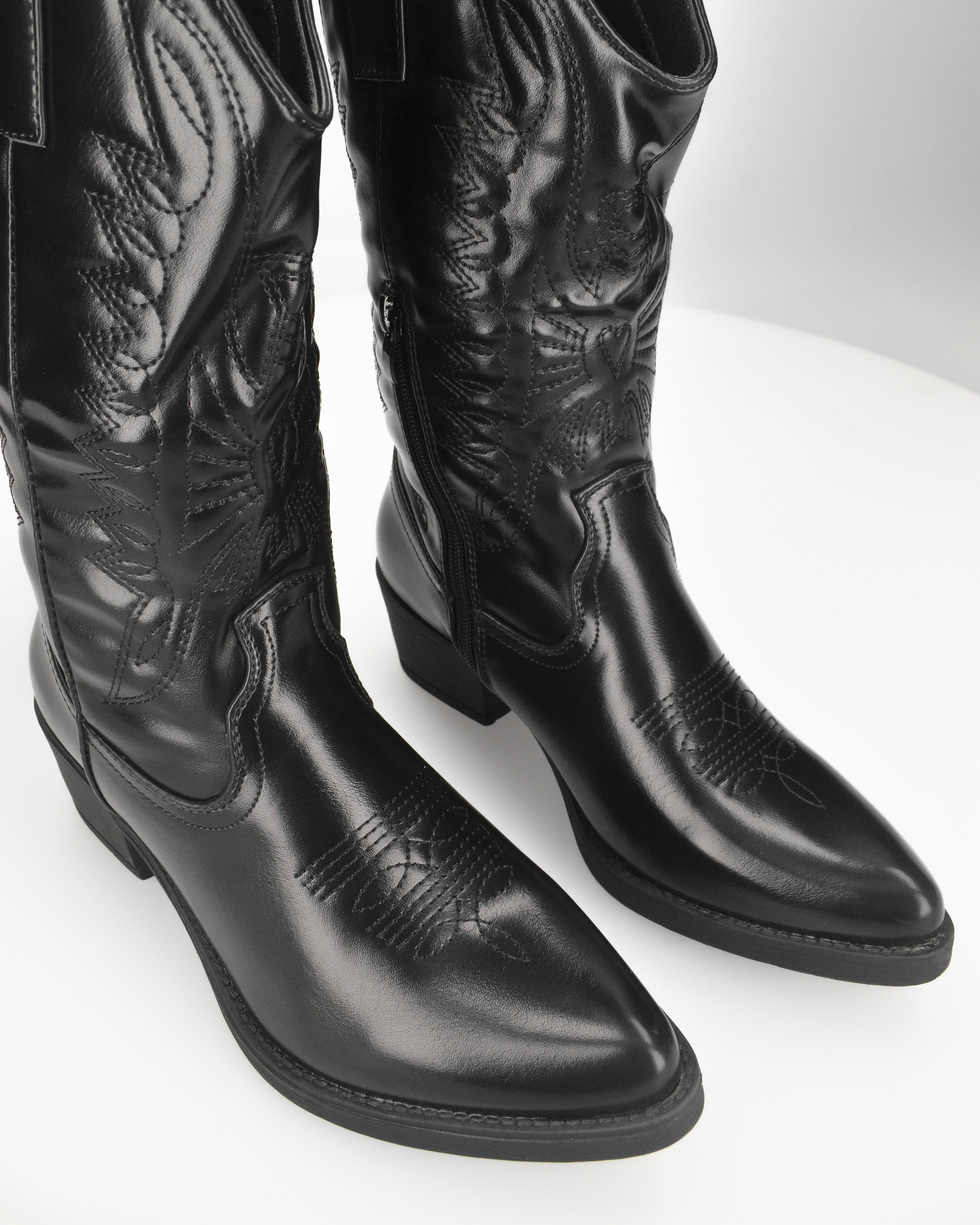 BONNIE - glossy black Western ankle boots with decorative embroidery