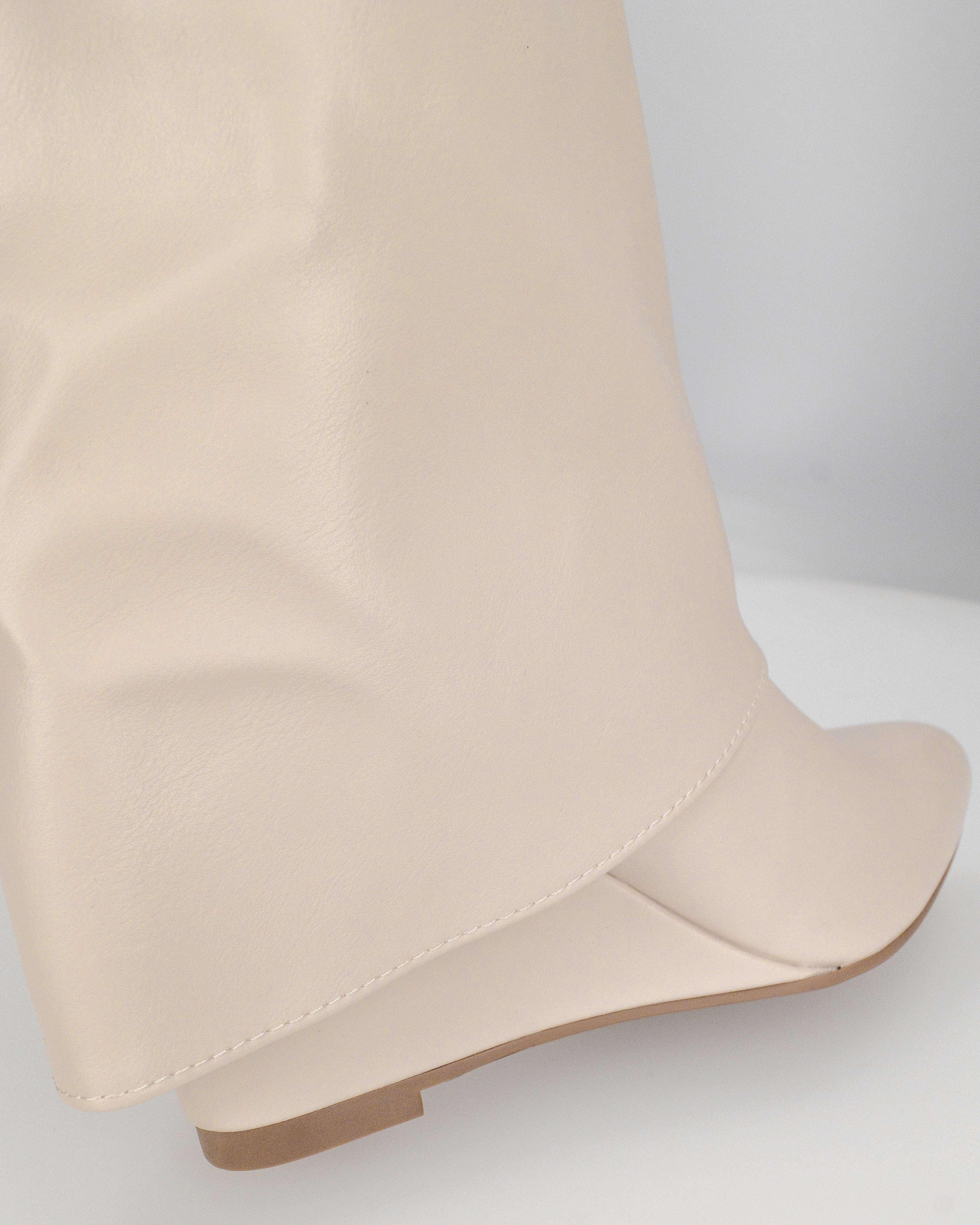 MELANIA - beige knee-high boots with turn-down cuff and wedge, zip closure