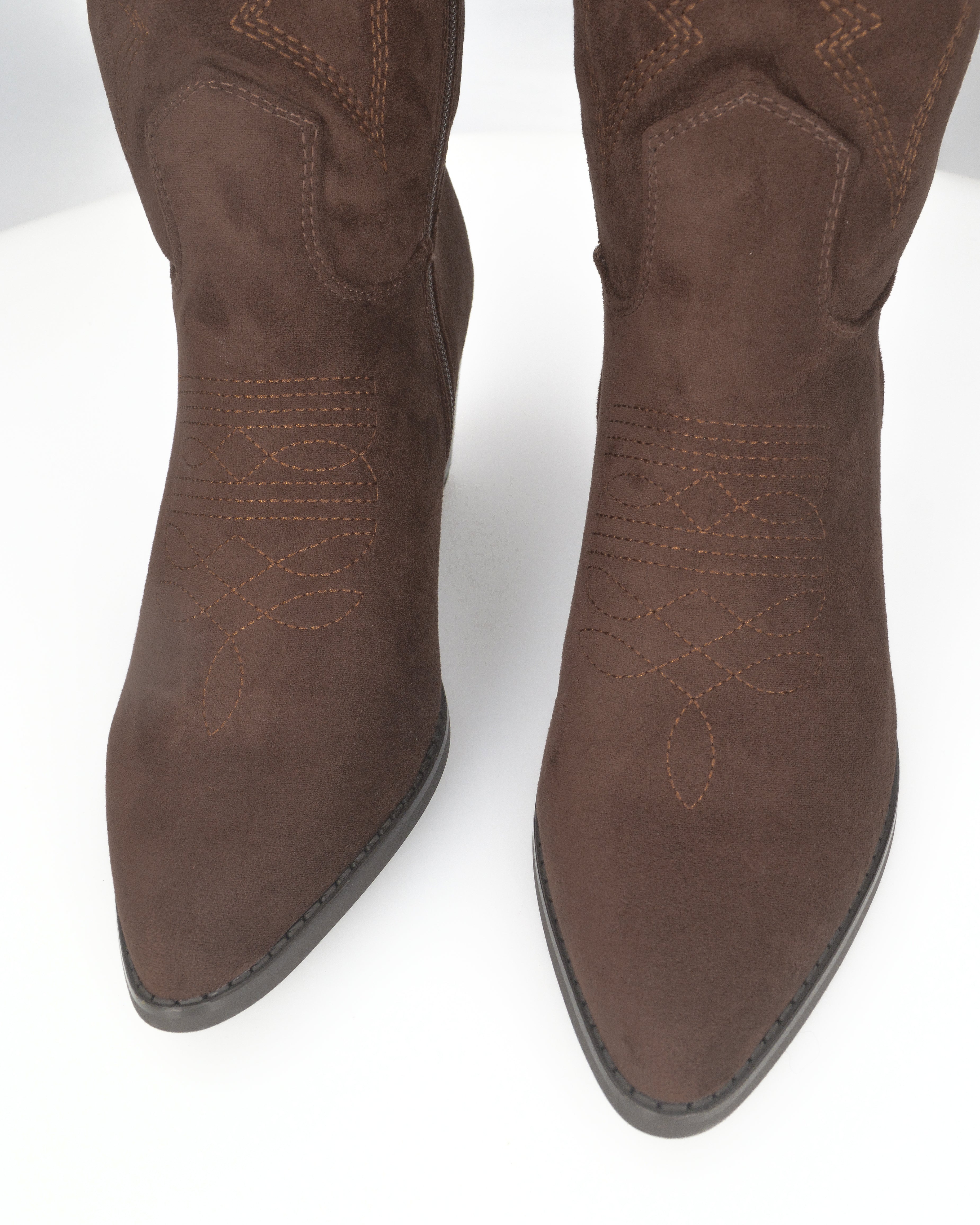 CHRYSA - tall brown Western boots with embroidered designs and zip closure