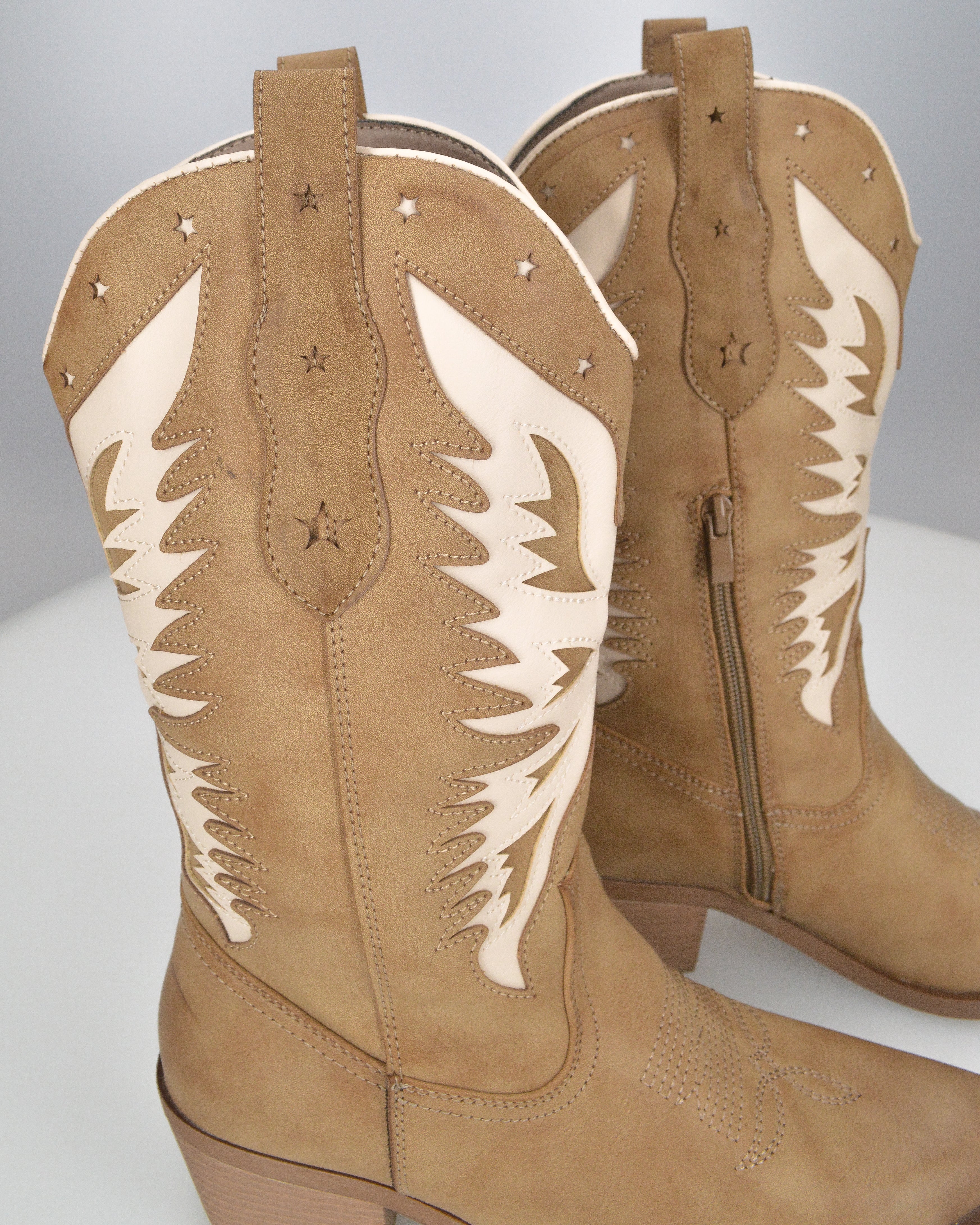 IRENE - beige Western boots with light beige designs